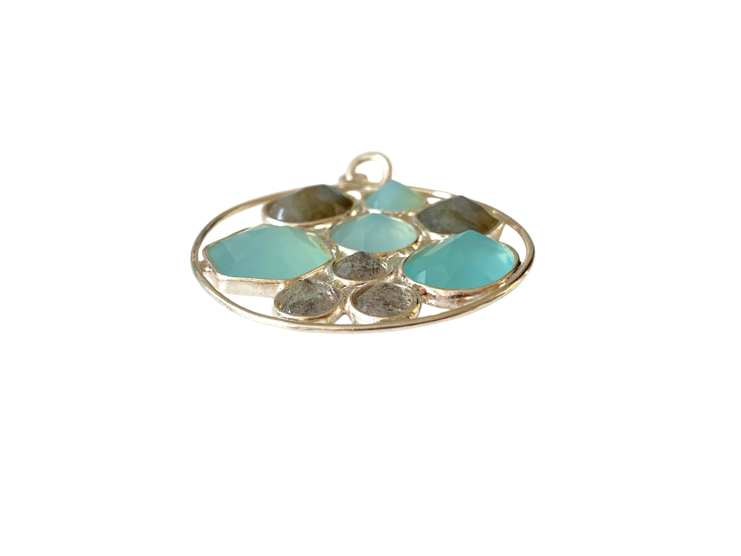 Vakkert anheng i 925 Sterling- sølv med en rund oase av Aqua Chalcedony og Blue Topaz