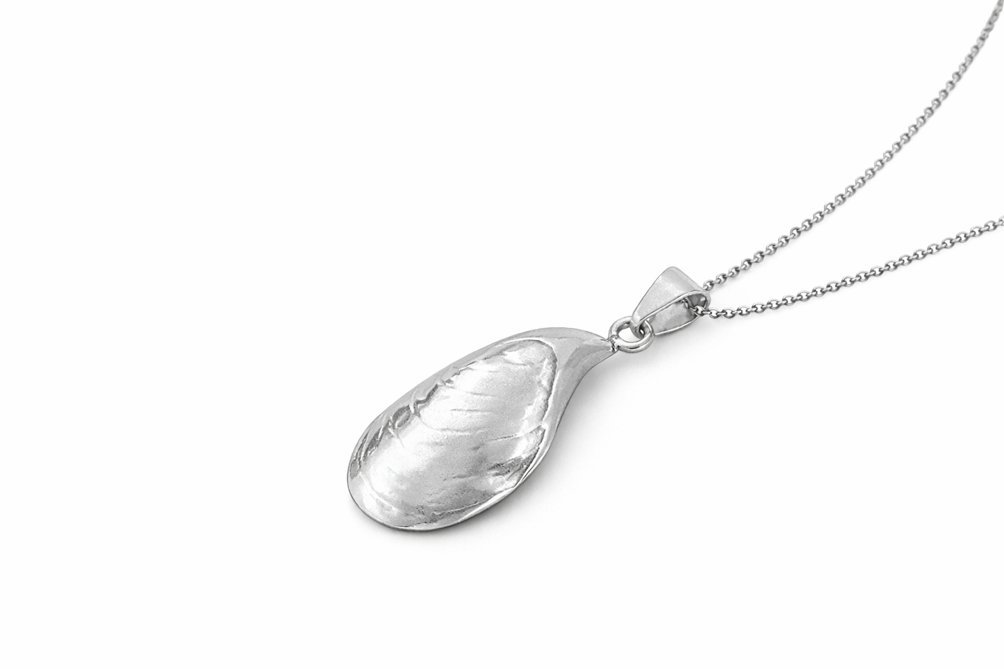 Anheng formet som skjell i 925 Sølv