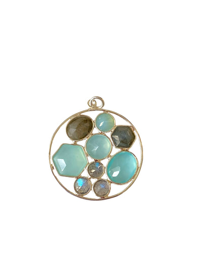 Vakkert anheng i 925 Sterling- sølv med en rund oase av Aqua Chalcedony og Blue Topaz