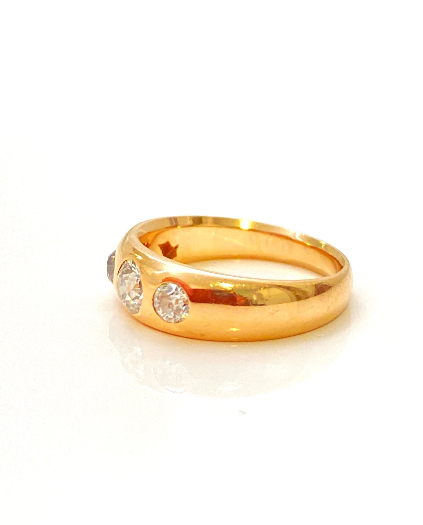 Gullring til både herre og dame. Gypsy diamantring